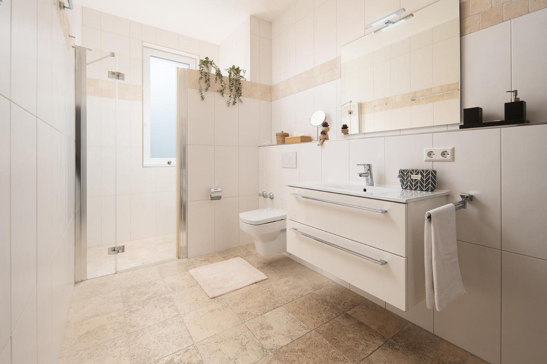 Hotel Vier Jahreszeiten Therme & Kliniken Bad Krozingen Naehe Freiburg & Schwarzwald Ideal Fuer Wellness Kur & Business Ausfluege 24H Check In- Wlan & Parken Gratis Exterior foto